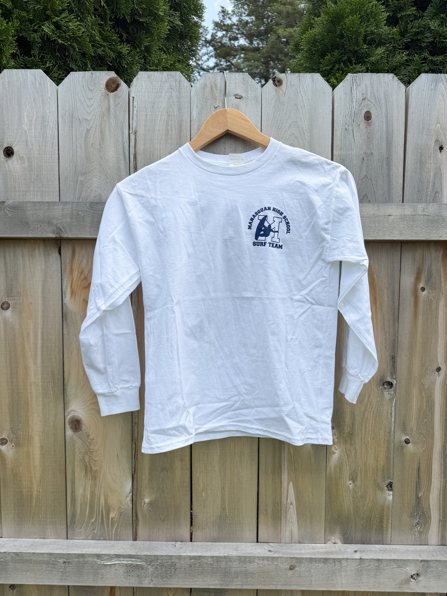Made for chilly future warriors! Same great tee as our short sleeve but this one has long sleeves.Made form 100% cotton Support the Manasquan High School Surf team
