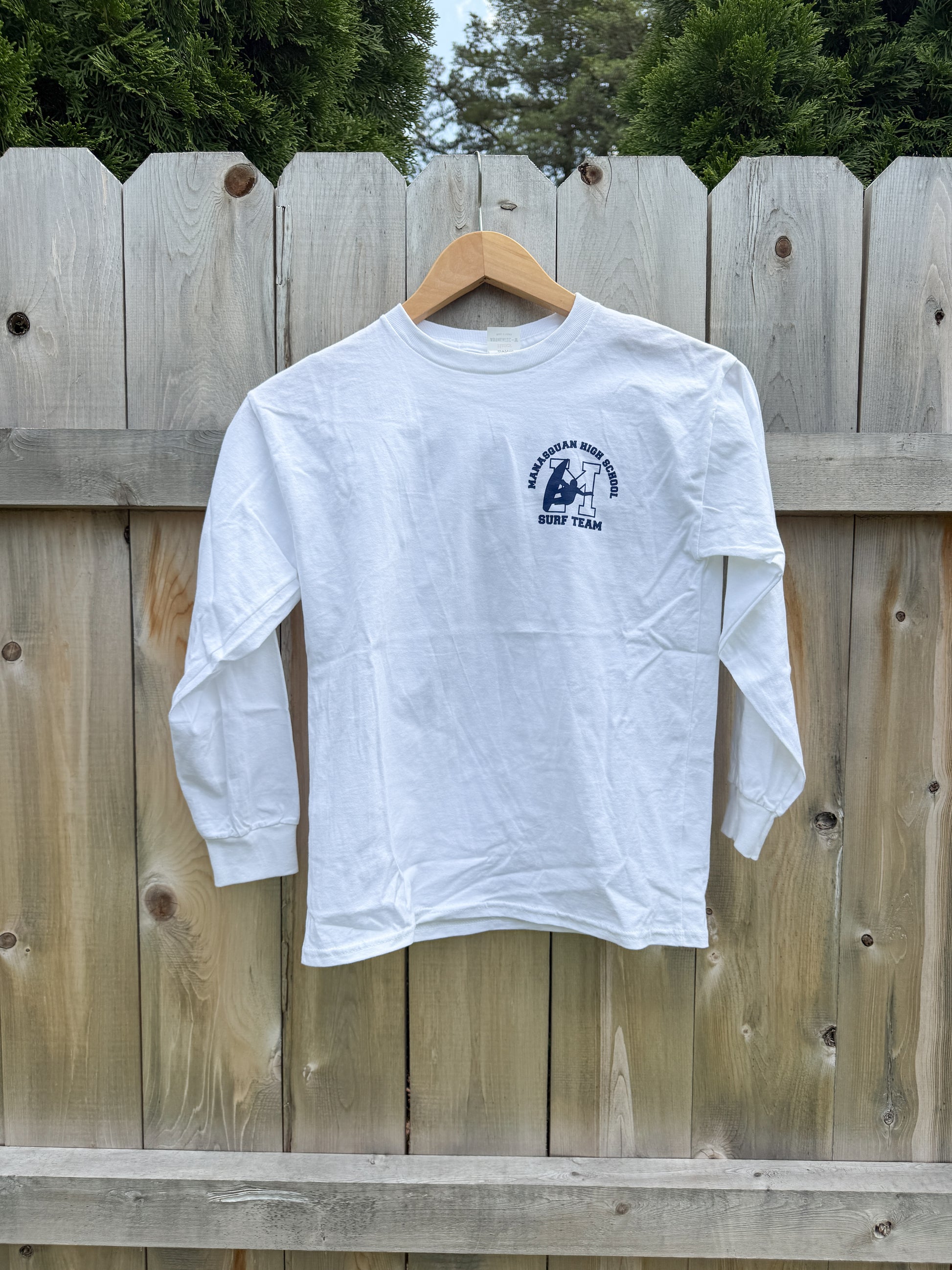 Made for chilly future warriors! Same great tee as our short sleeve but this one has long sleeves.Made form 100% cotton Support the Manasquan High School Surf team